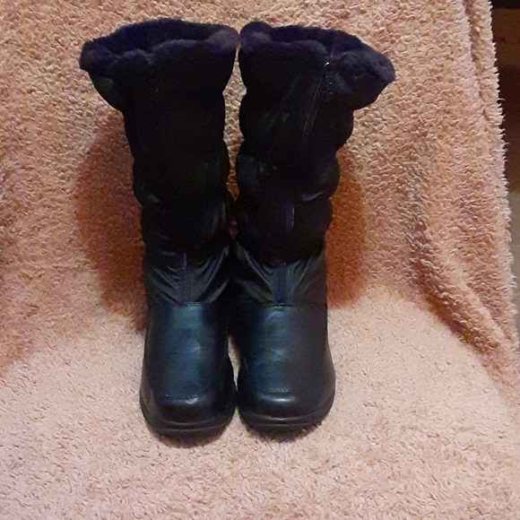 totes Shoes Totes Boots Poshmark